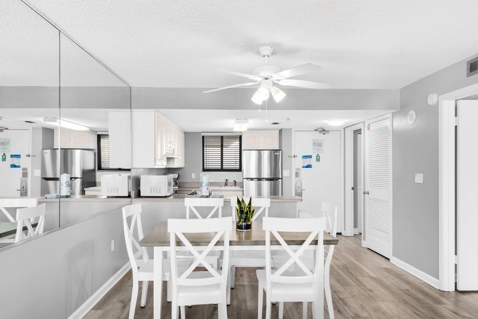 Condo, Multiple Beds (SunDestin 1415) | Dining
