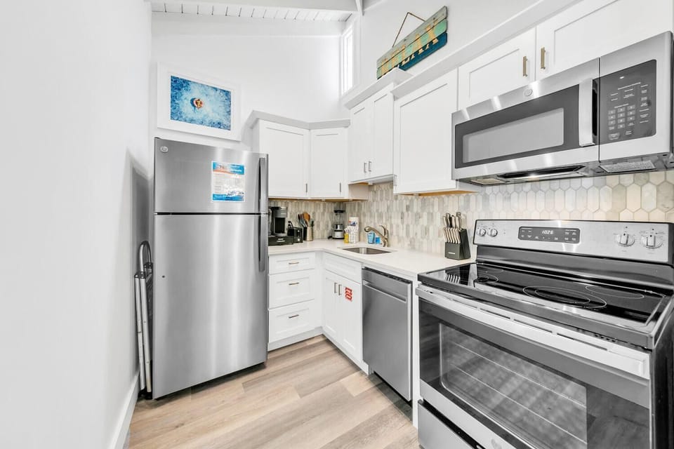 Condo, Multiple Beds (Horizon South 11C1-Almost Heaven 3 Be) | Private kitchen | Oven, toaster
