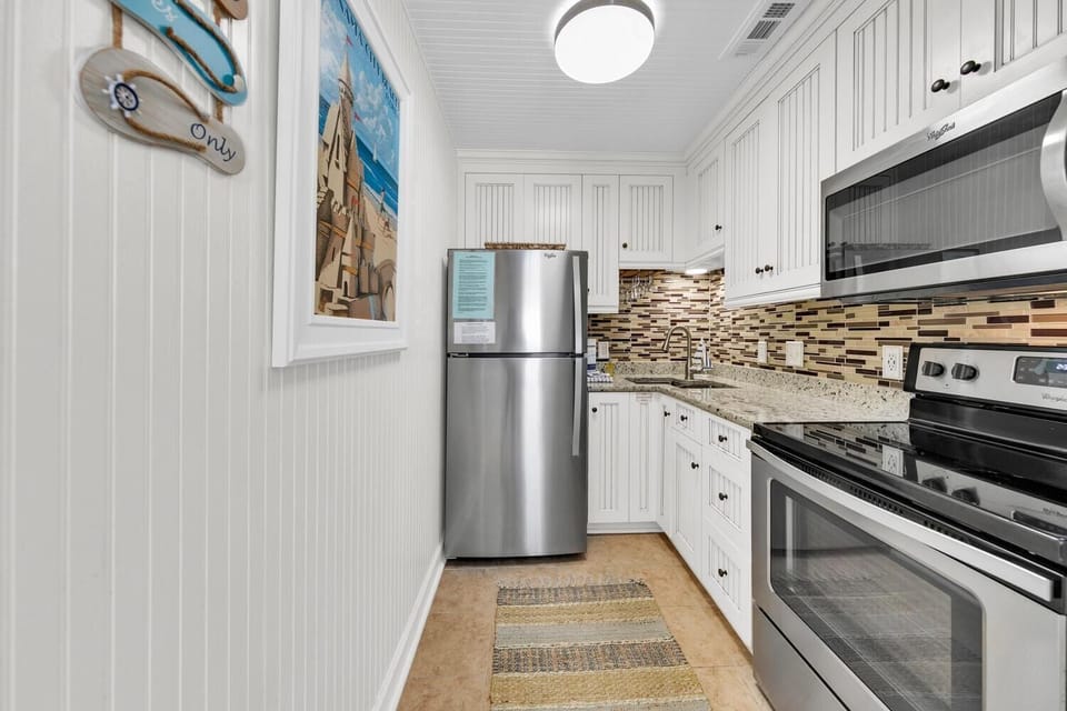 House, Multiple Beds (Horizon South 40C- Good Vibes) | Private kitchen | Oven, toaster
