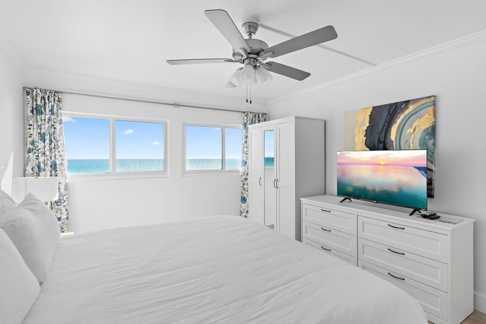 Condo, 1 King Bed with Sofa bed (Beach House 502D) | 2 bedrooms, WiFi