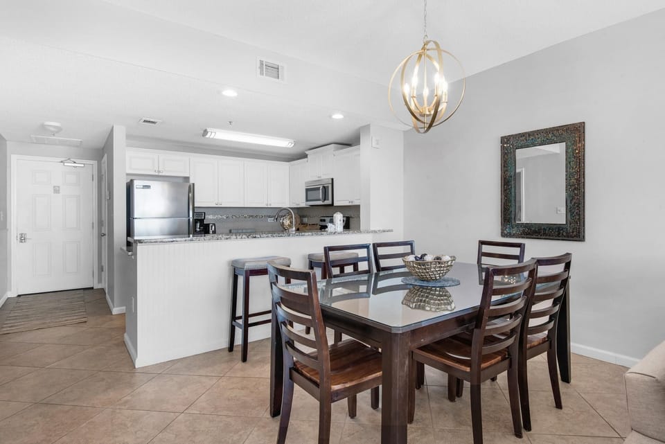 Condo, Multiple Beds (Leeward Key 405) | Dining