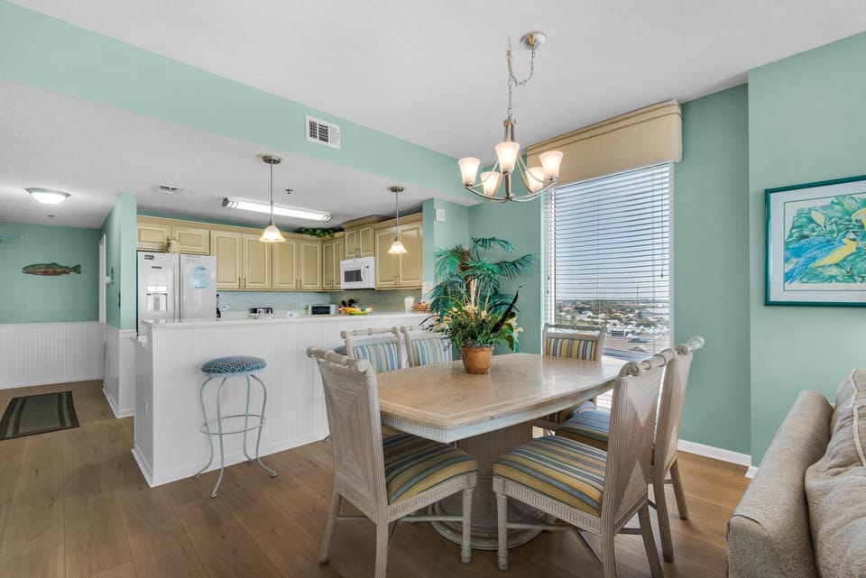 Condo, Multiple Beds (Leeward Key 806) | Dining
