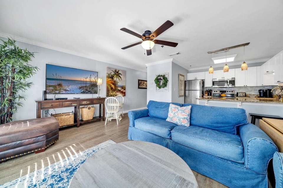 Condo, 1 Queen Bed with Sofa bed (Gulf Place Caribbean 311) | Living area | TV