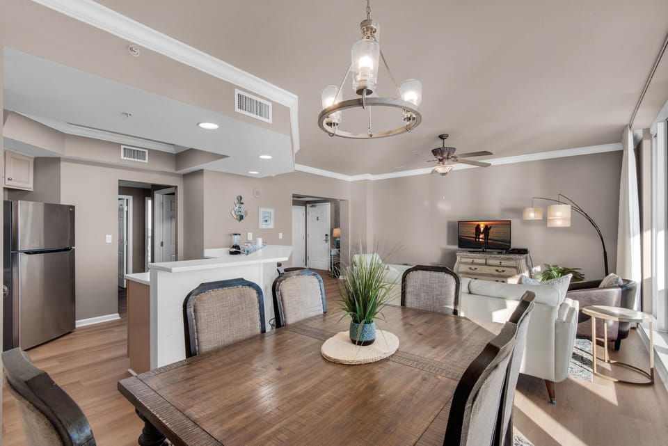 Condo, Multiple Beds (Silver Beach Towers 603 East) | Interior