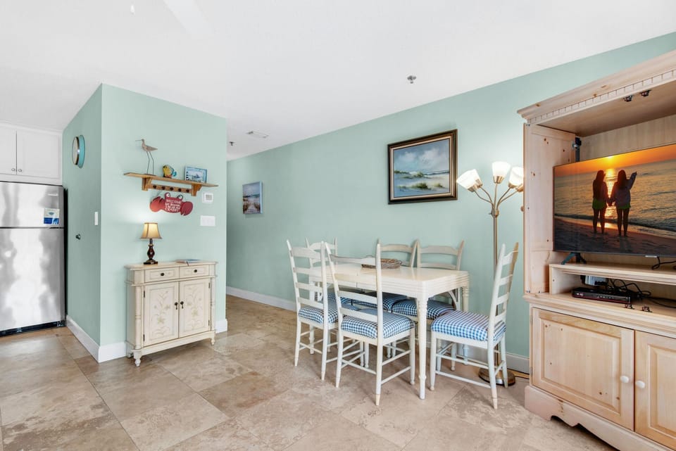 Condo, 1 Queen Bed with Sofa bed (Grand Caribbean East 105) | Dining