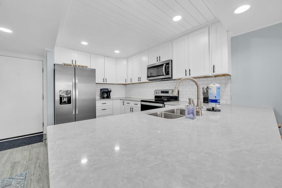 Condo, Multiple Beds (Dunes of Panama 203C) | Private kitchen | Oven, toaster