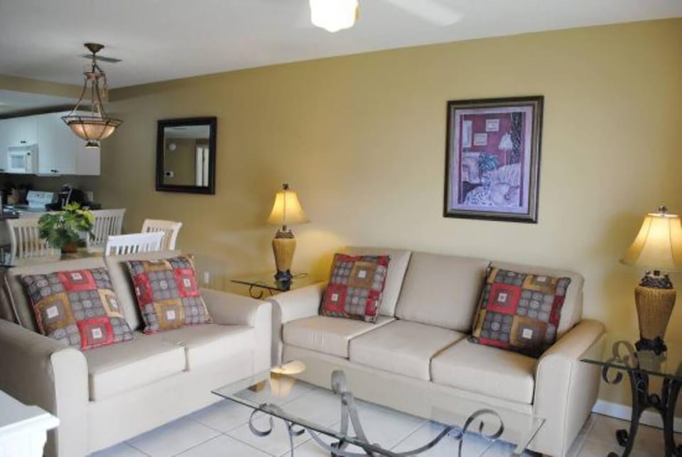 Condo, Multiple Beds (Ciboney 4009) | Living area | TV