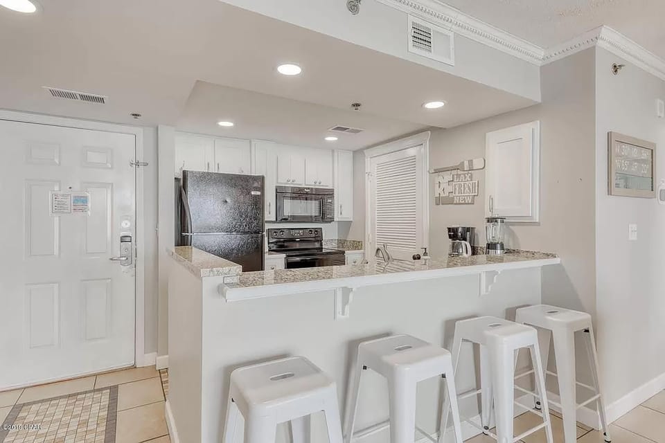 Condo, Multiple Beds (Long Beach Resort 1-105) | Private kitchen | Oven, toaster