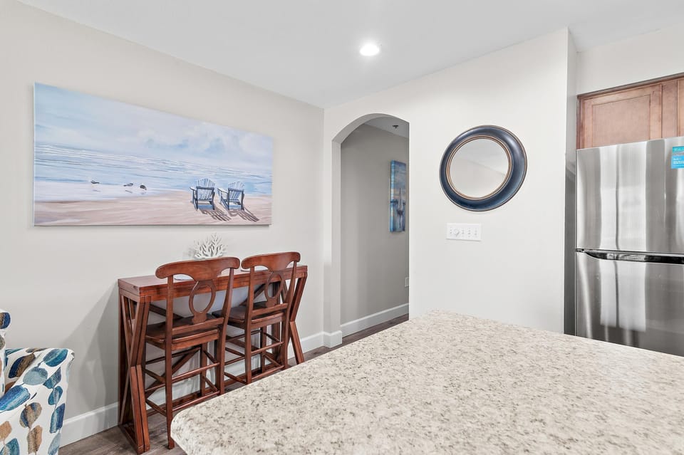 Condo, 1 King Bed with Sofa bed (Windancer 101) | Interior