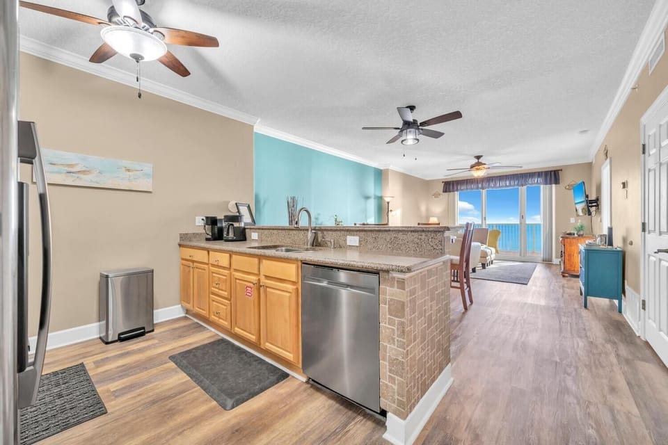 Condo, Multiple Beds (Ocean Reef 1704) | Interior