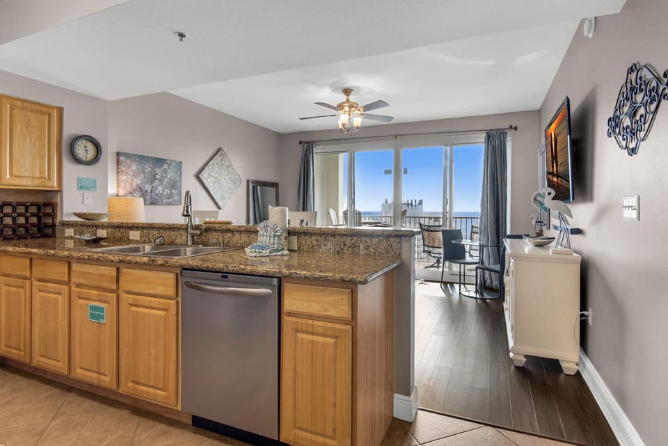 Condo, 1 King Bed with Sofa bed (Ariel Dunes I 1905) | Private kitchen | Oven, toaster