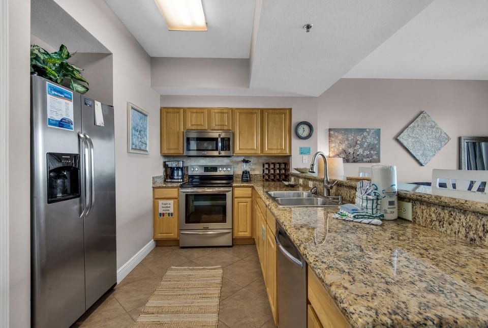 Condo, 1 King Bed with Sofa bed (Ariel Dunes I 1905) | Private kitchen | Oven, toaster