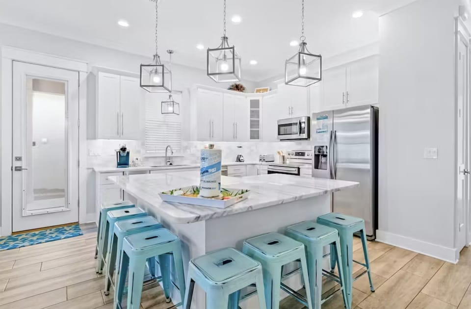 House, Multiple Beds (Sea Ya Sun) | Private kitchen | Oven, toaster