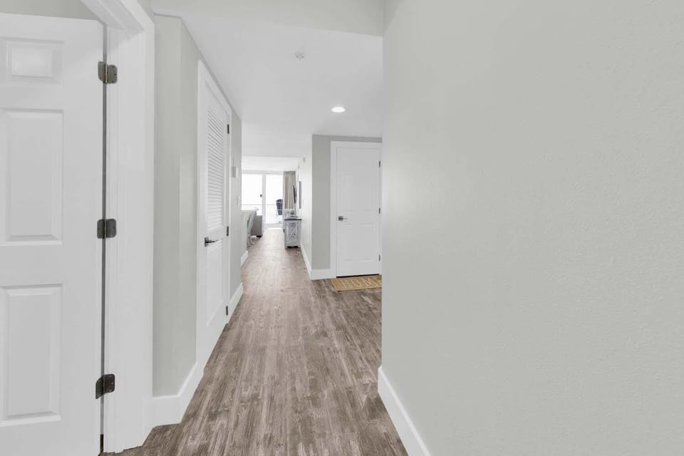 Condo, Multiple Beds (Majestic Beach Towers 1-1603) | Interior
