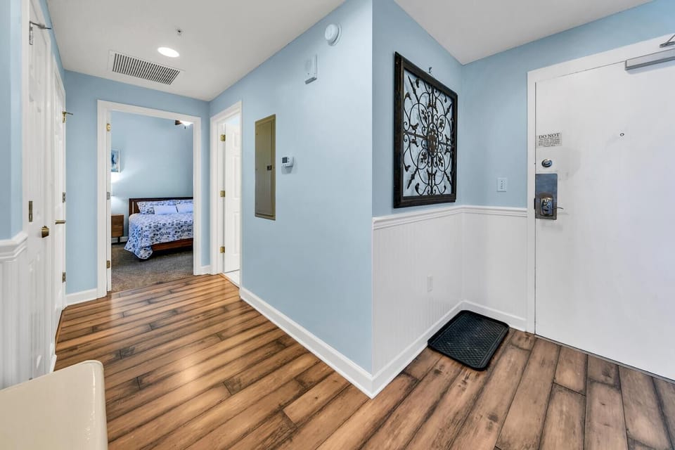 Condo, Multiple Beds (Sterling Reef 1904- Penthouse) | Interior