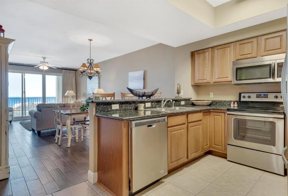 Condo, Multiple Beds (Ariel Dunes II 1007- Son-Sent Blessin) | Private kitchen | Oven, toaster