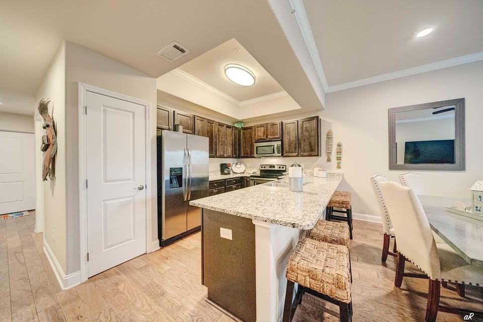 Condo, Multiple Beds (Alerio A101) | Private kitchen | Oven, toaster