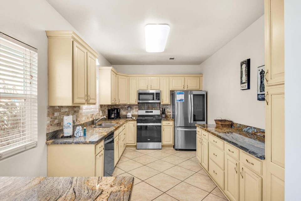 House, Multiple Beds (Martinique at Port-of-Call) | Private kitchen | Oven, toaster