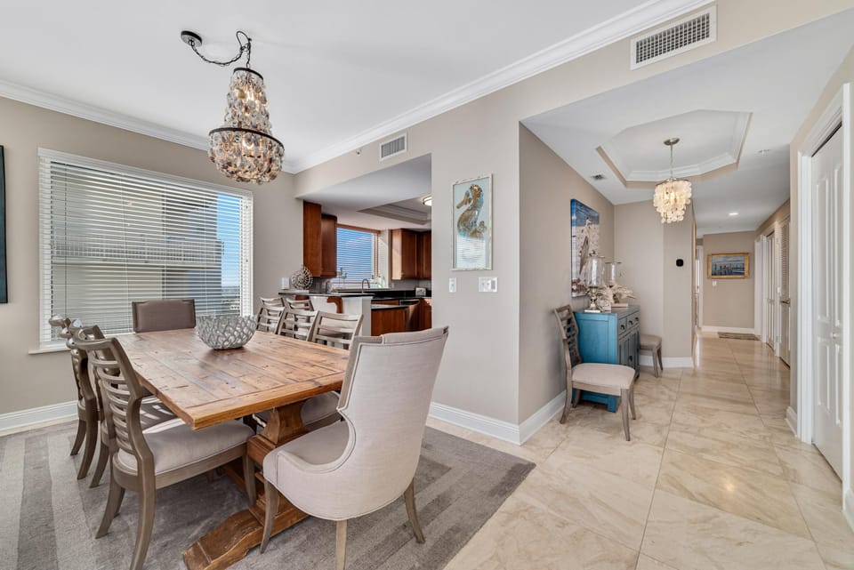 Condo, Multiple Beds (Indigo West 1904) | Dining