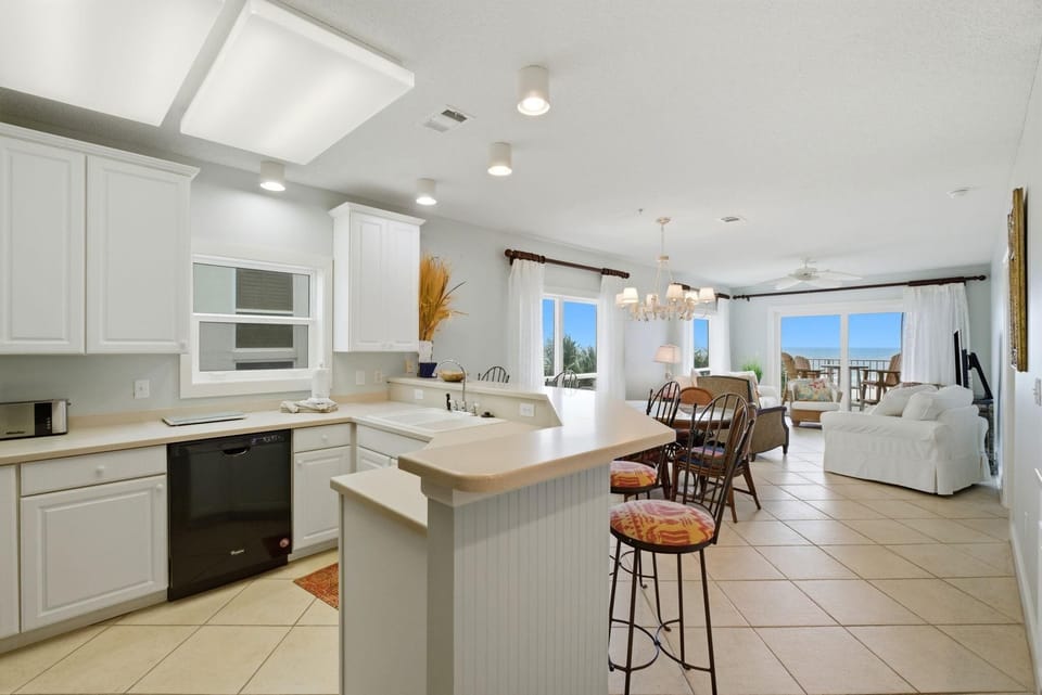 Condo, Multiple Beds (Riviera Dunes 201) | Private kitchen | Oven, toaster, paper towels