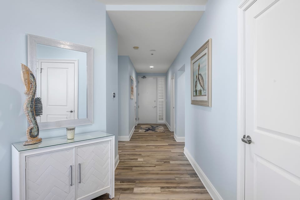 Condo, Multiple Beds (La Playa 701) | Interior