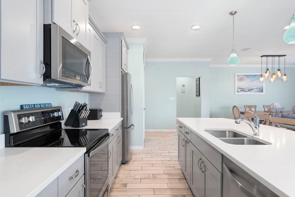 House, Multiple Beds (Salty Breeze at Lost Key Villas-Pet F) | Private kitchen | Oven, toaster, paper towels