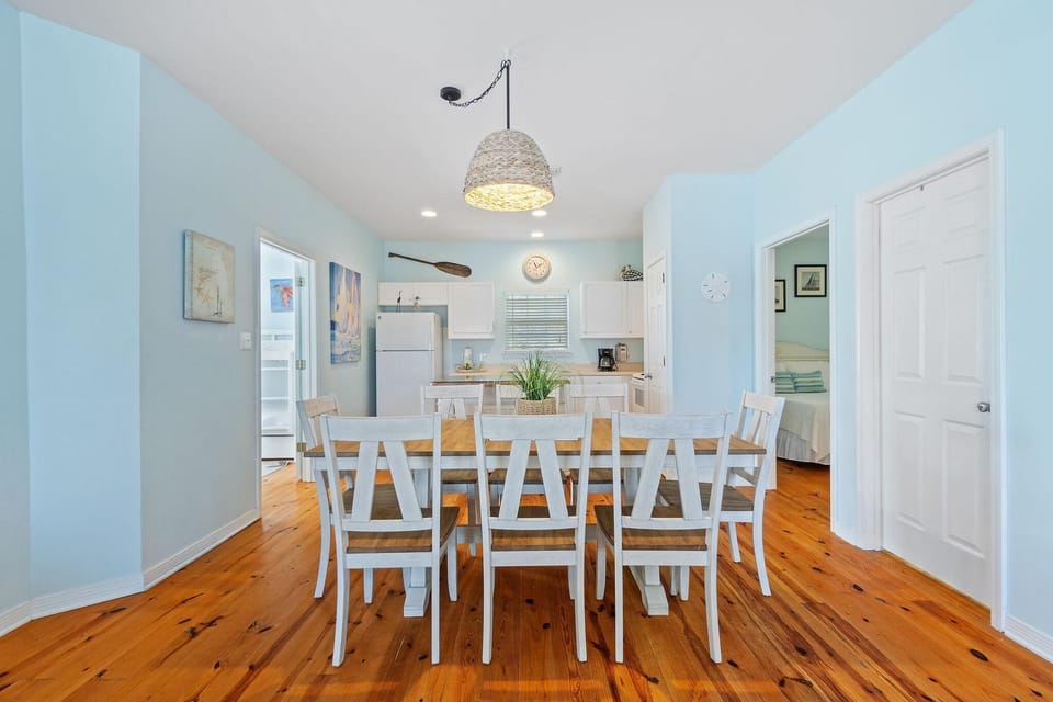 House, Multiple Beds (Rookery 801) | Dining
