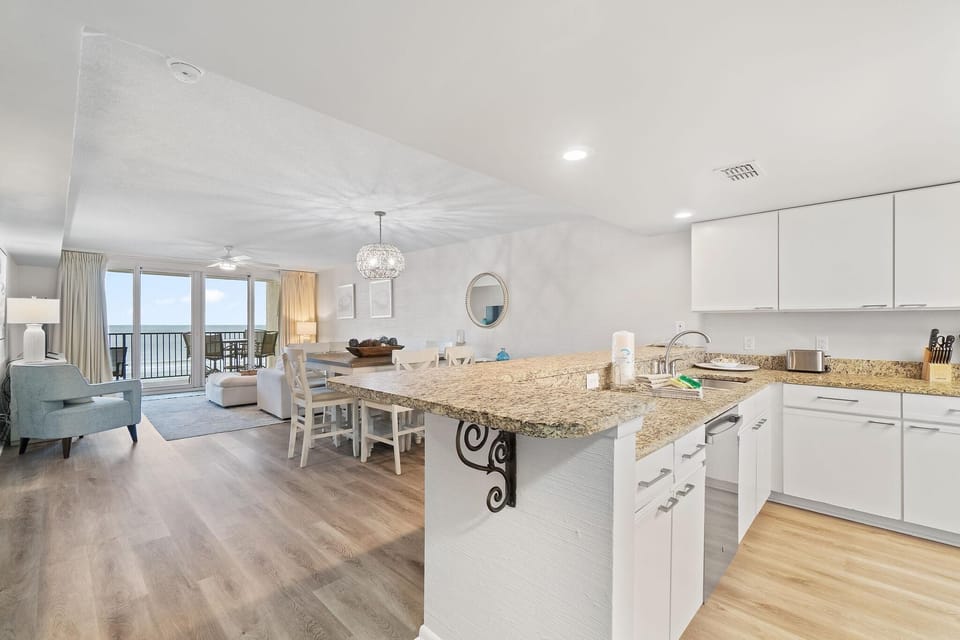 Condo, Multiple Beds (Wind Drift South West 308) | Private kitchen | Oven, toaster, paper towels