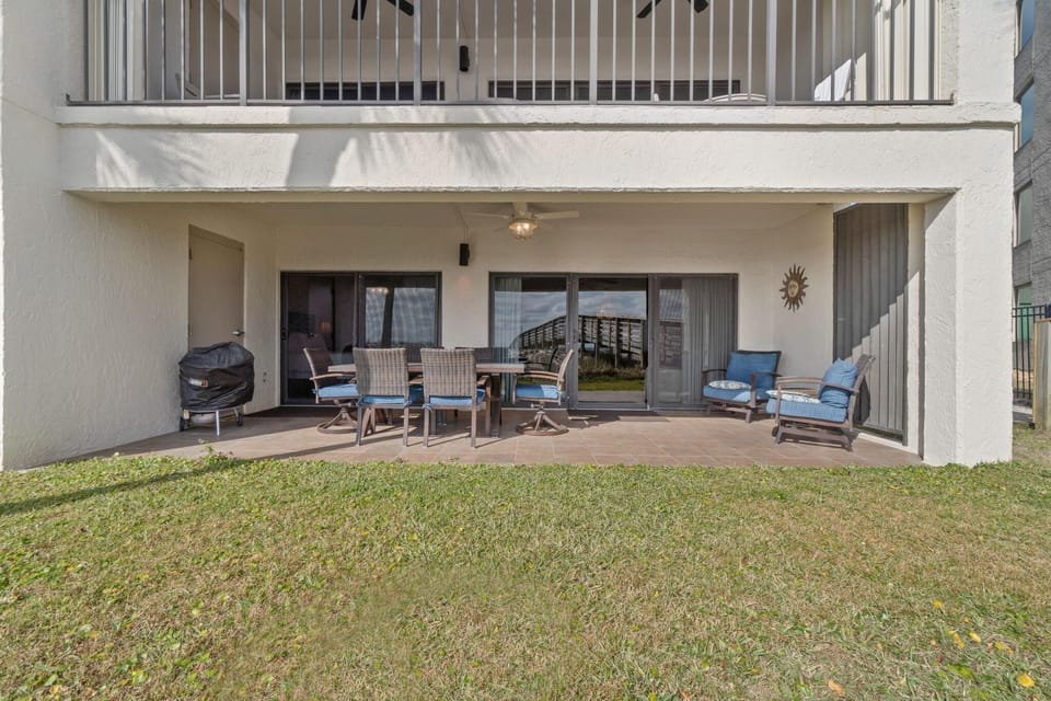 Condo, Multiple Beds (Shipwatch A101) | Outdoor dining