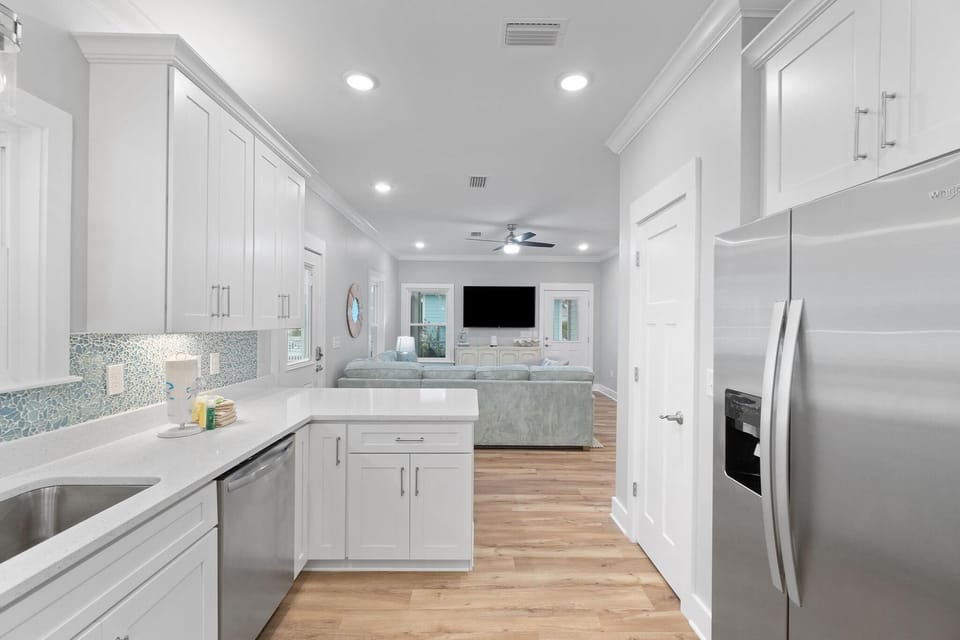 House, Multiple Beds (Barefoot Bungalow at Rookery) | Private kitchen | Oven, toaster, paper towels