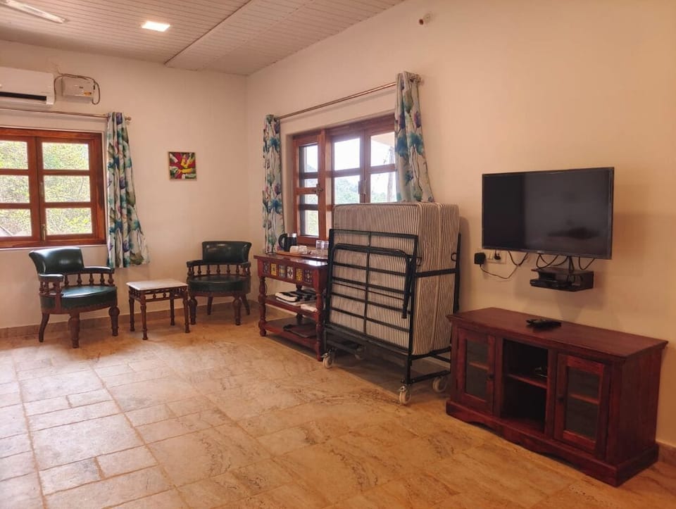 Basic Room | Free WiFi