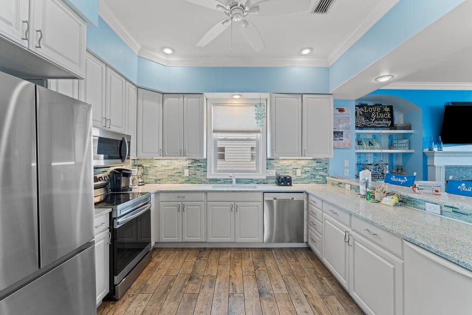 House, Multiple Beds (The Last Mango) | Private kitchen | Oven, toaster, paper towels