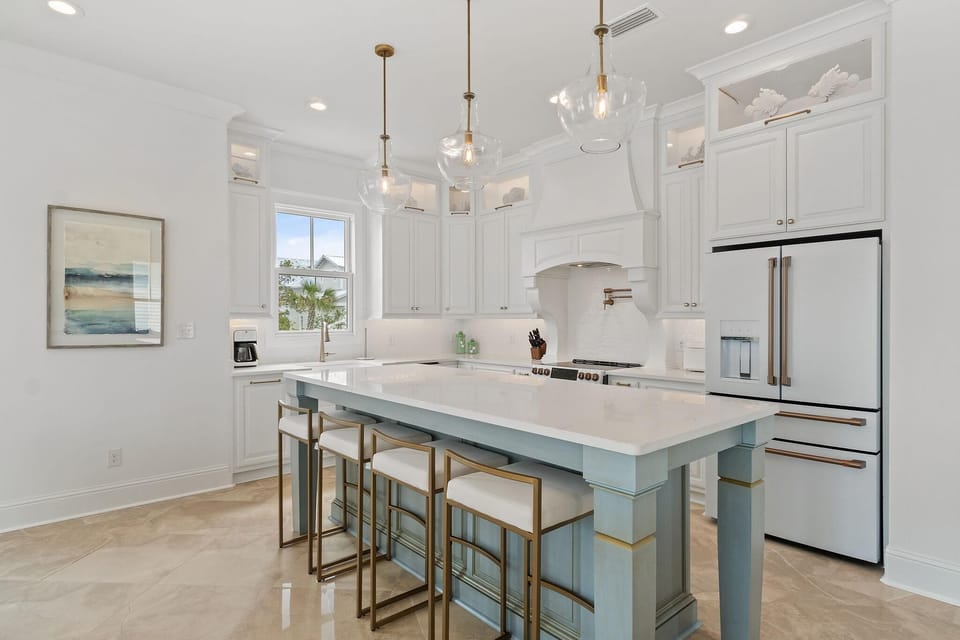 House, Multiple Beds (Battery 17) | Private kitchen | Oven, toaster, paper towels