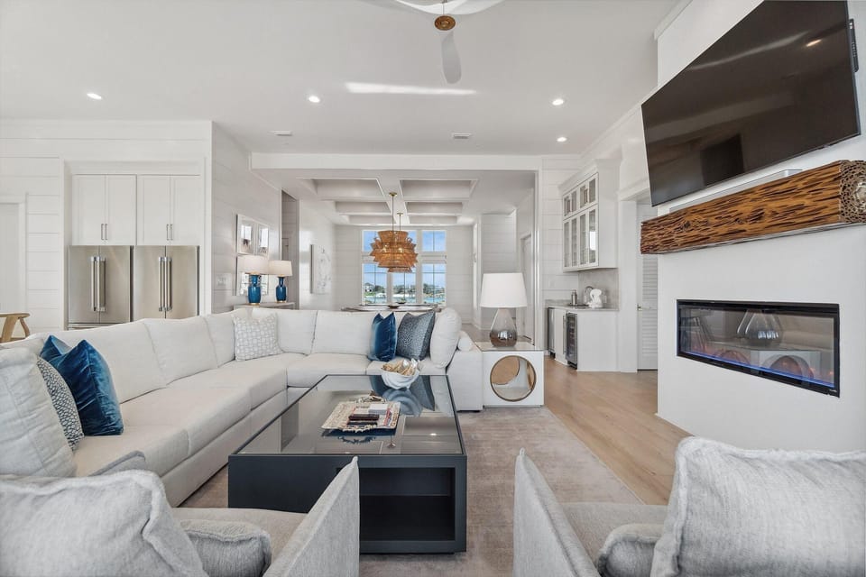 House, Multiple Beds (Perdido Tide Beach House) | Living area | TV