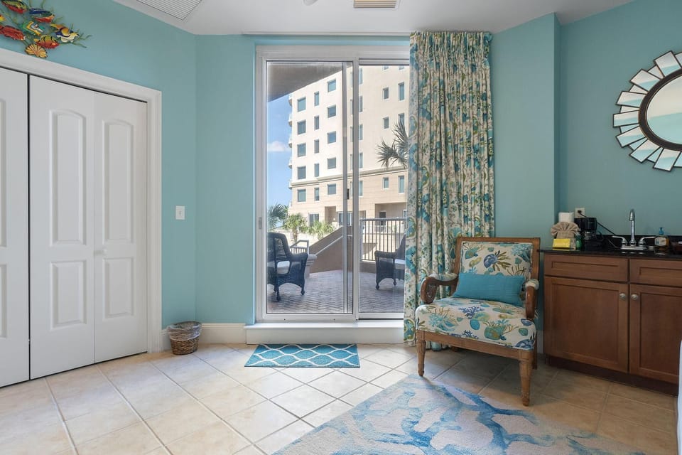 Condo, Multiple Beds (Indigo East 2002 with Private Poolsid) | Interior