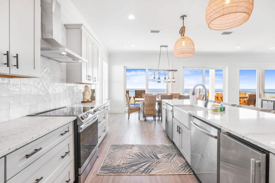 House, Multiple Beds (ShipFaced Beach House) | Private kitchen | Oven, toaster, paper towels