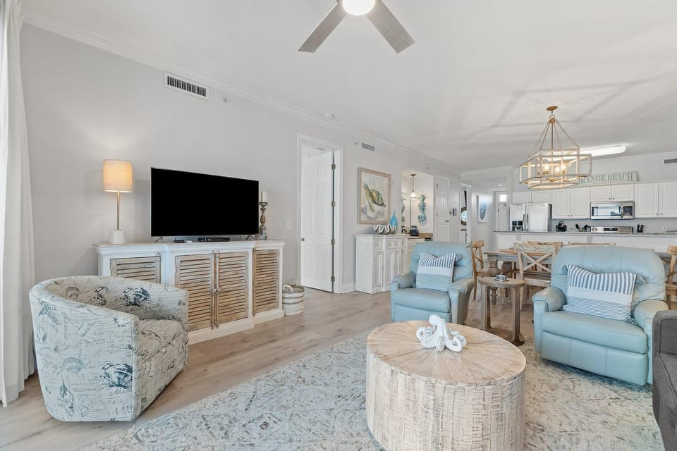 Condo, Multiple Beds (Regency Isle 503) | Living area | TV