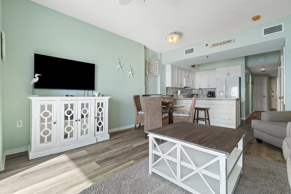 Condo, 1 Queen Bed with Sofa bed (Tidewater 703) | Living area | TV