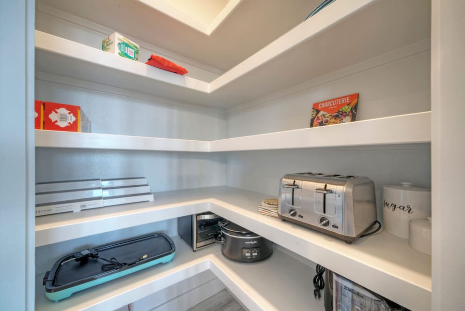 Spacious pantry.