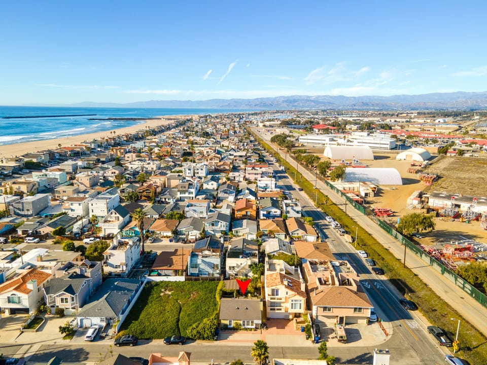 Silver Strand Beach - pristine sands, gentle waves, picturesque views.
