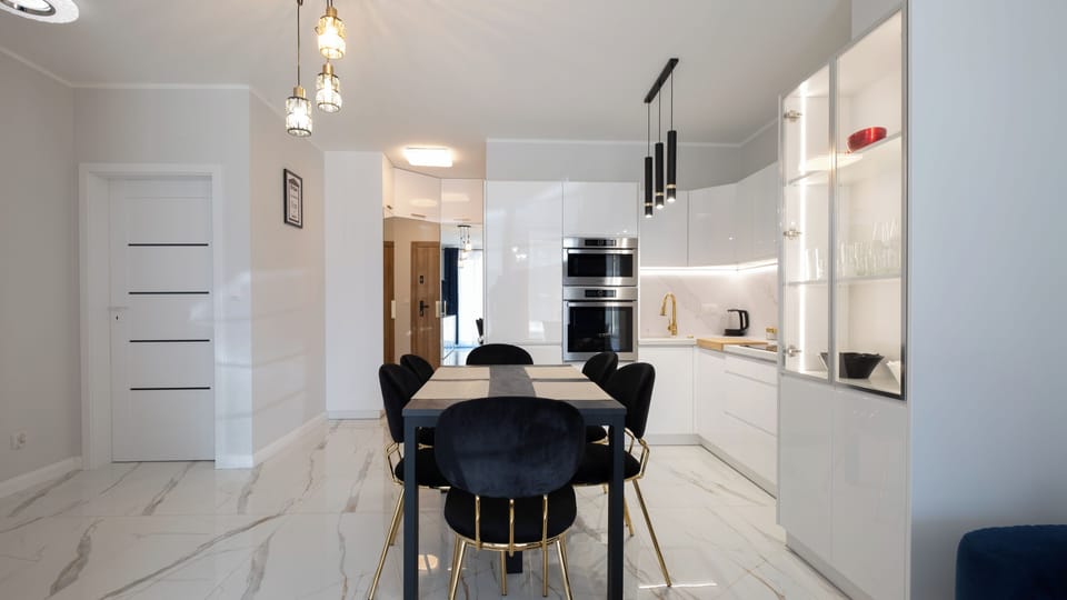 Apartment (19) | Living area | Flat-screen TV