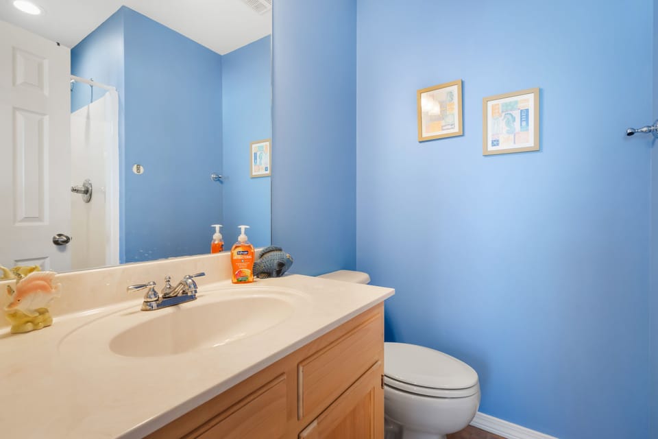 2nd Bathroom