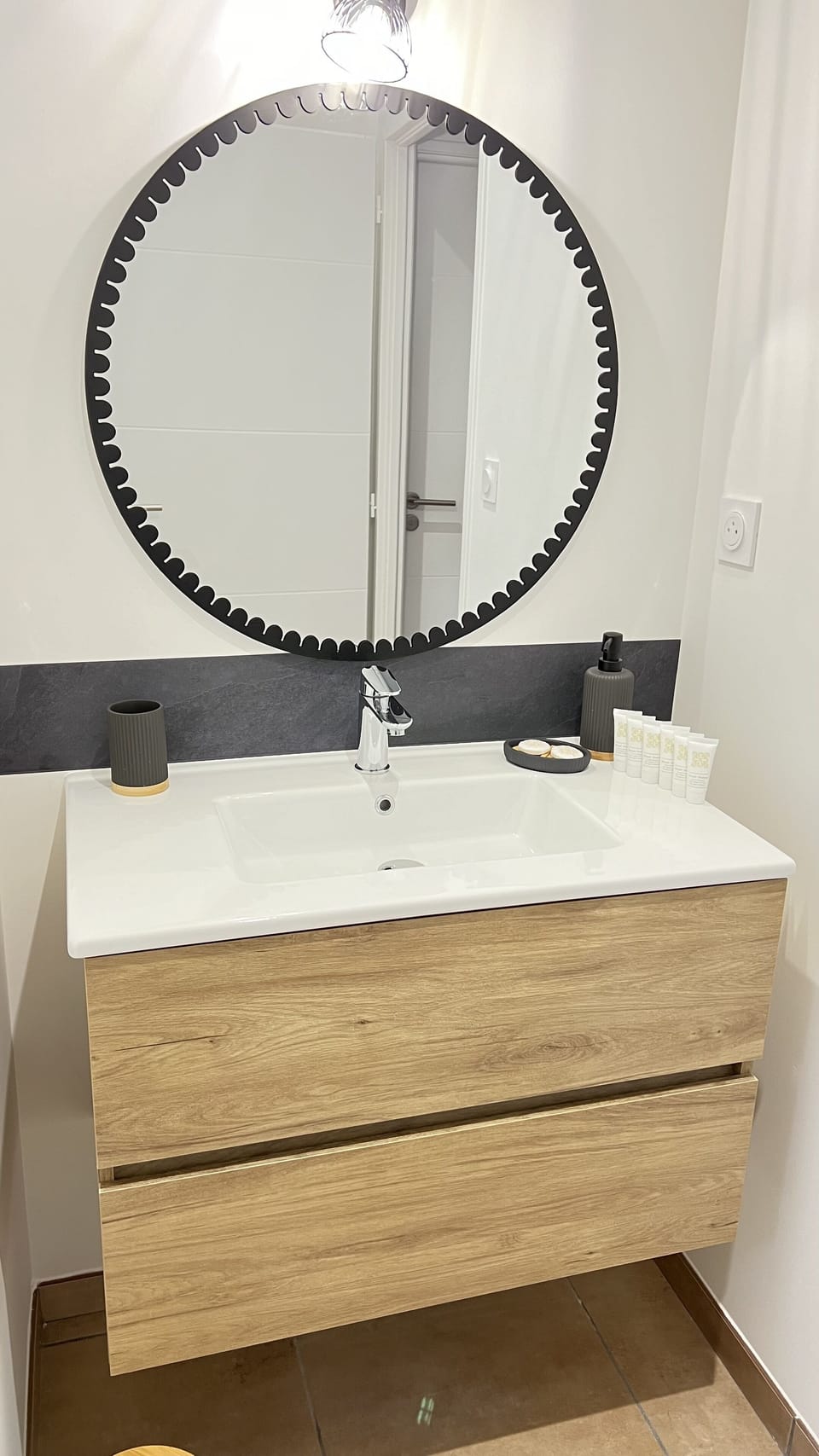 Bathroom (2)