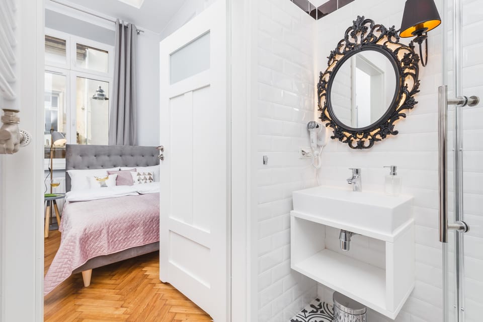5. Private Room - Traveler's Best Choice | Bathroom | Shower, hair dryer, towels, soap
