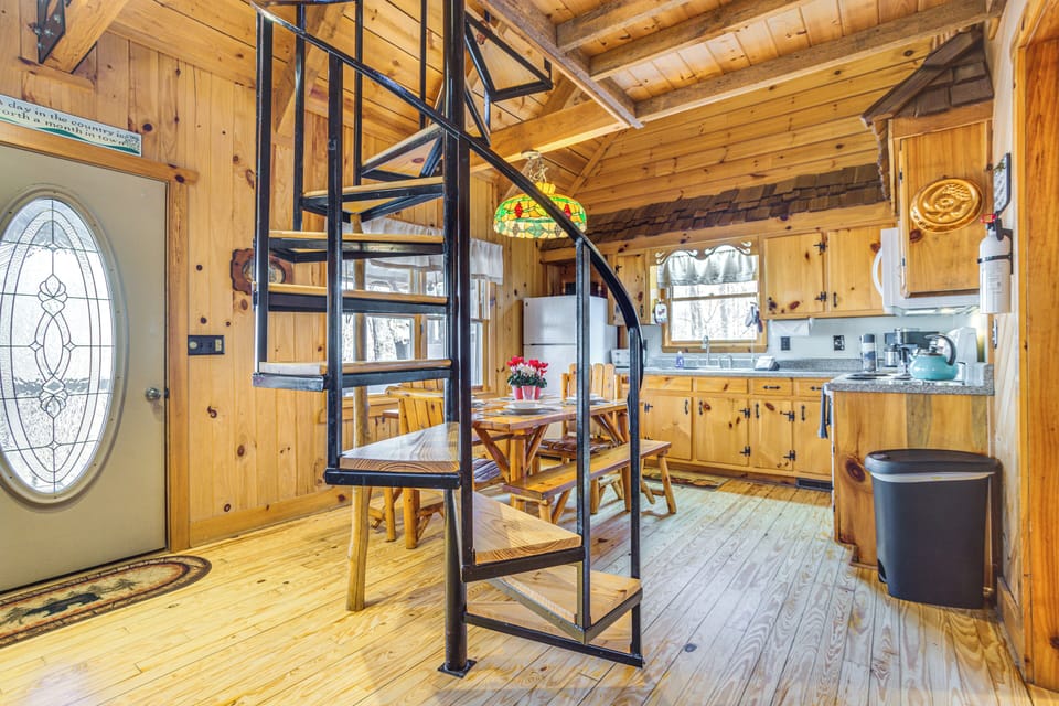 House (2 Bedrooms) | Interior
