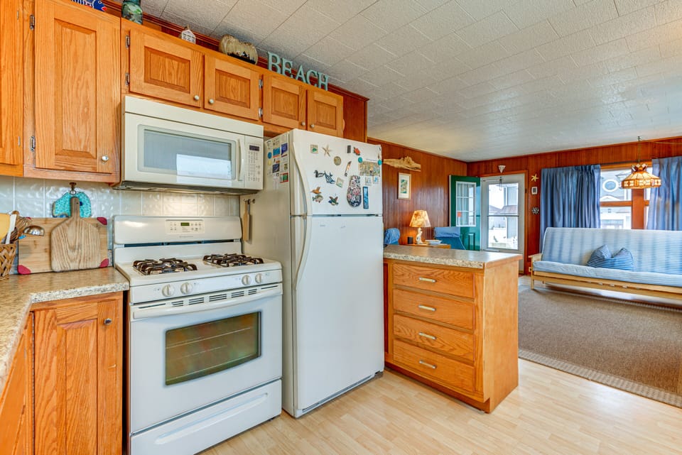 House (2 Bedrooms) | Interior
