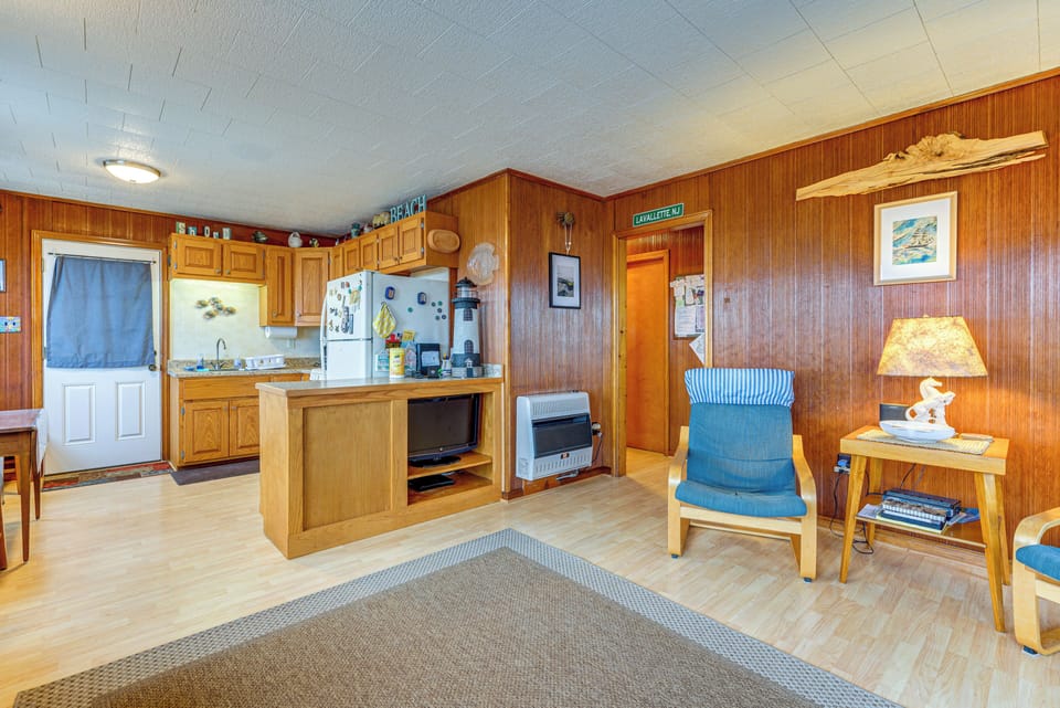 House (2 Bedrooms) | Interior