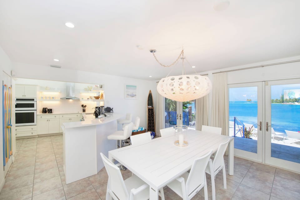 Kitchen and dining area.