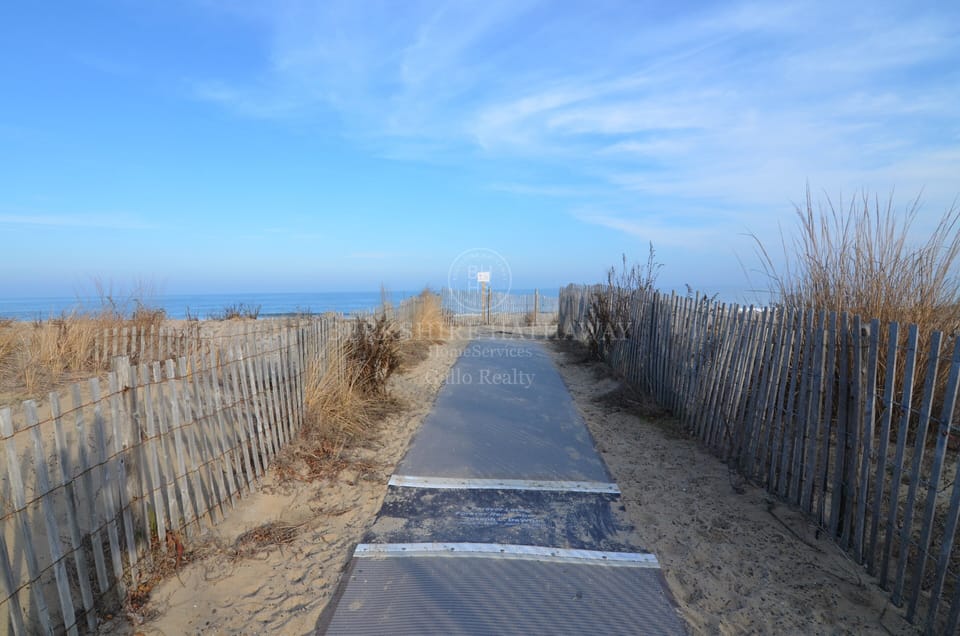 Walkway to beach