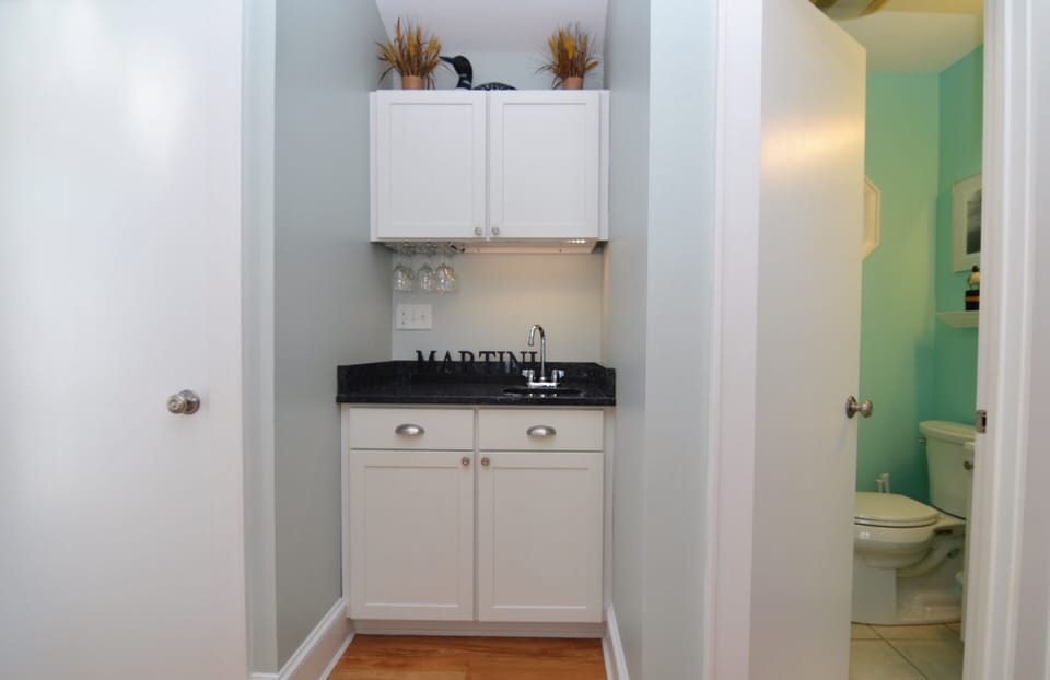 Dining Room Wet Bar